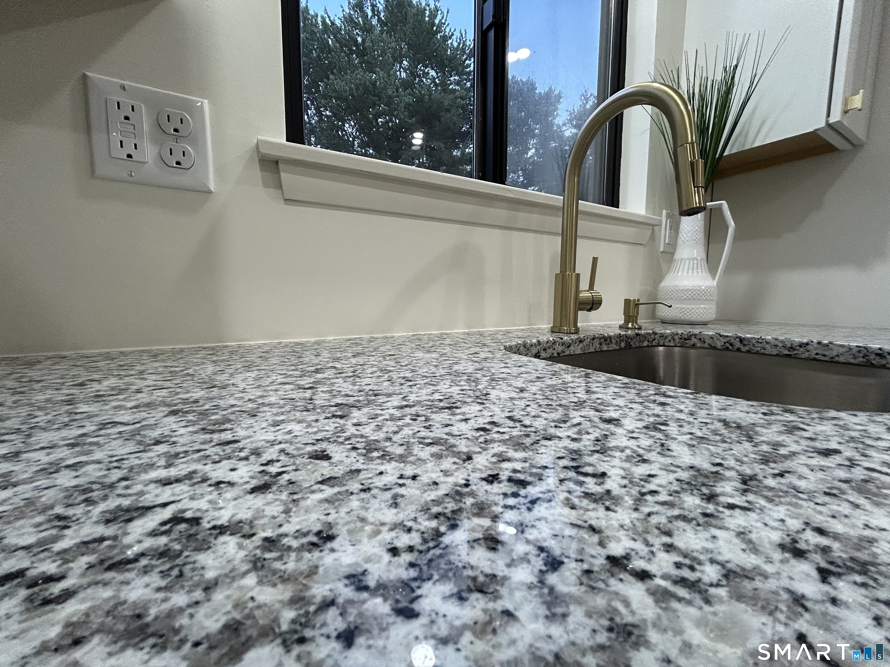 38 Sutton Place Bloomfield CT 06002