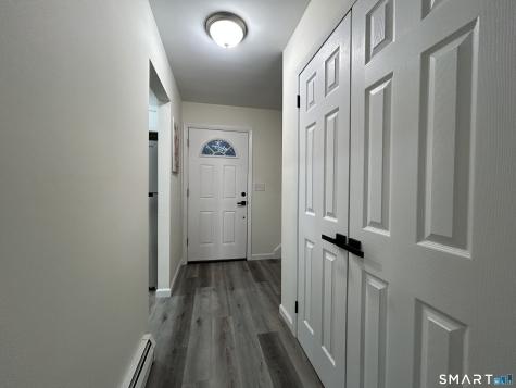 38 Sutton Place Bloomfield CT 06002