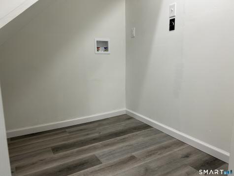 38 Sutton Place Bloomfield CT 06002