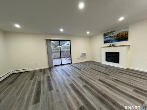 38 Sutton Place Bloomfield CT 06002