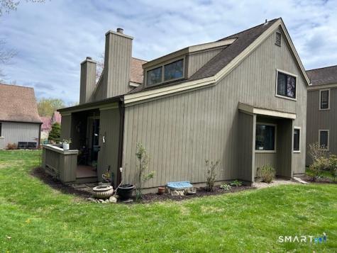 13 Algonquin Lane Stratford CT 06614