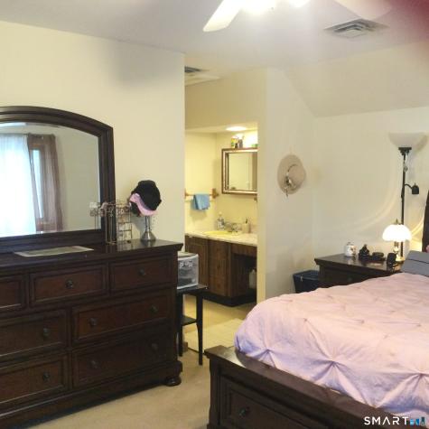 13 Algonquin Lane Stratford CT 06614