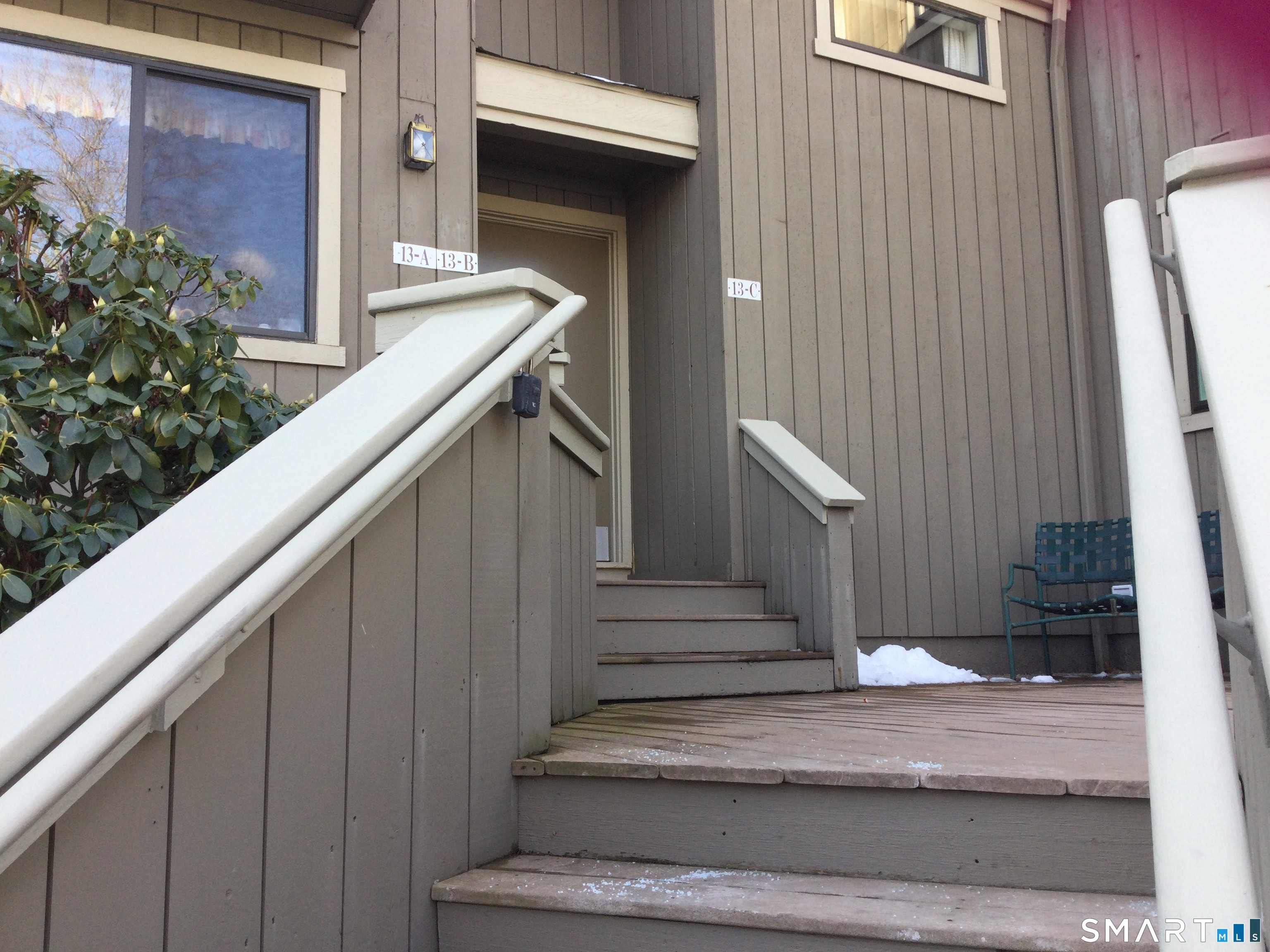13 Algonquin Lane Stratford CT 06614