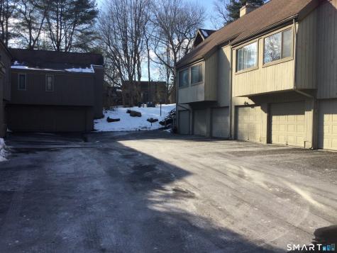 13 Algonquin Lane Stratford CT 06614
