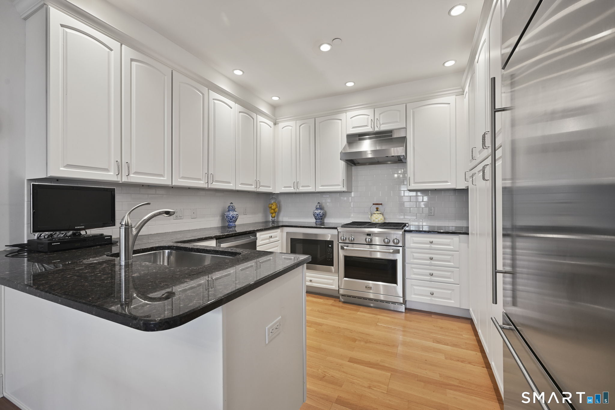 77 Havemeyer Lane Stamford CT 06902