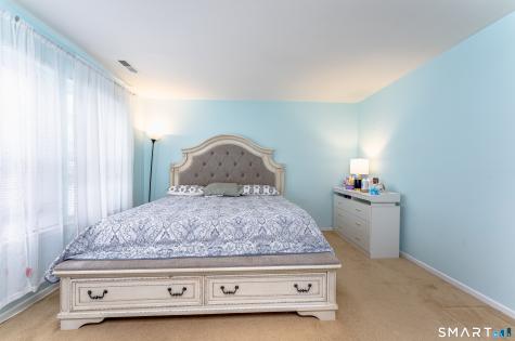 26 Greenview Lane Milford CT 06461