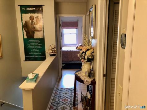 30 Yarrington Court Bridgeport CT 06607