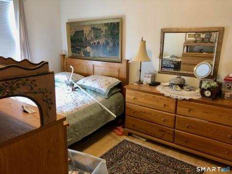 30 Yarrington Court Bridgeport CT 06607