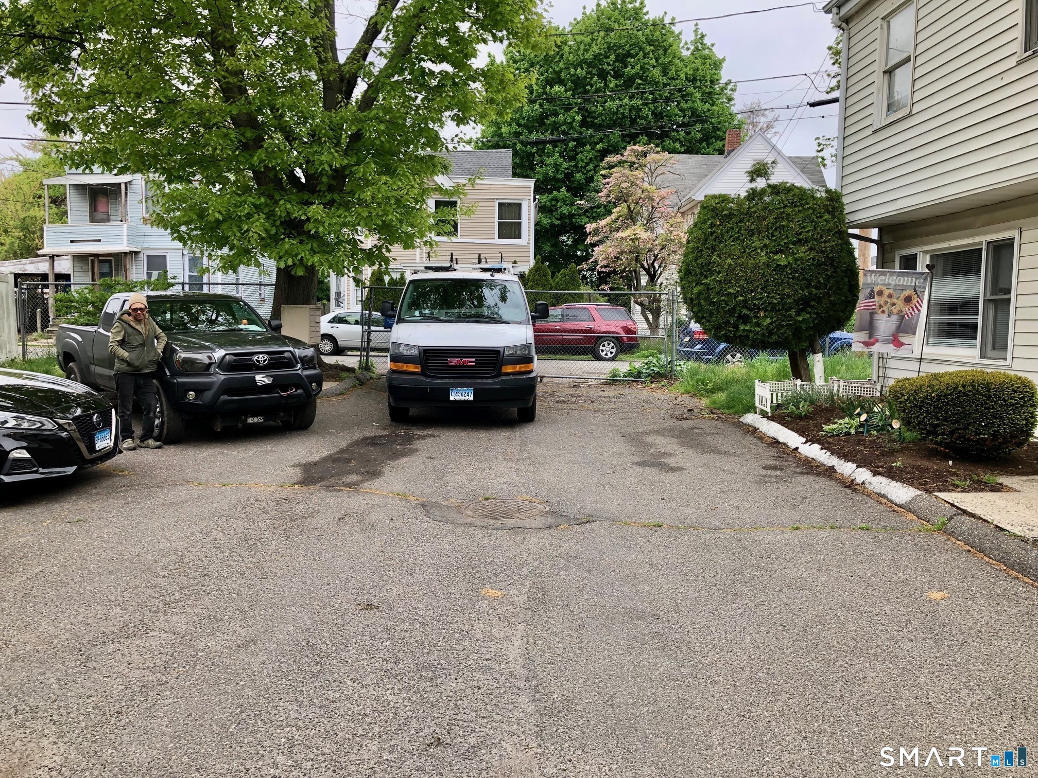 30 Yarrington Court Bridgeport CT 06607