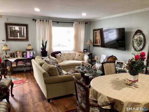 30 Yarrington Court Bridgeport CT 06607