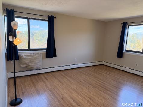 155 Bull Hill Lane West Haven CT 06516