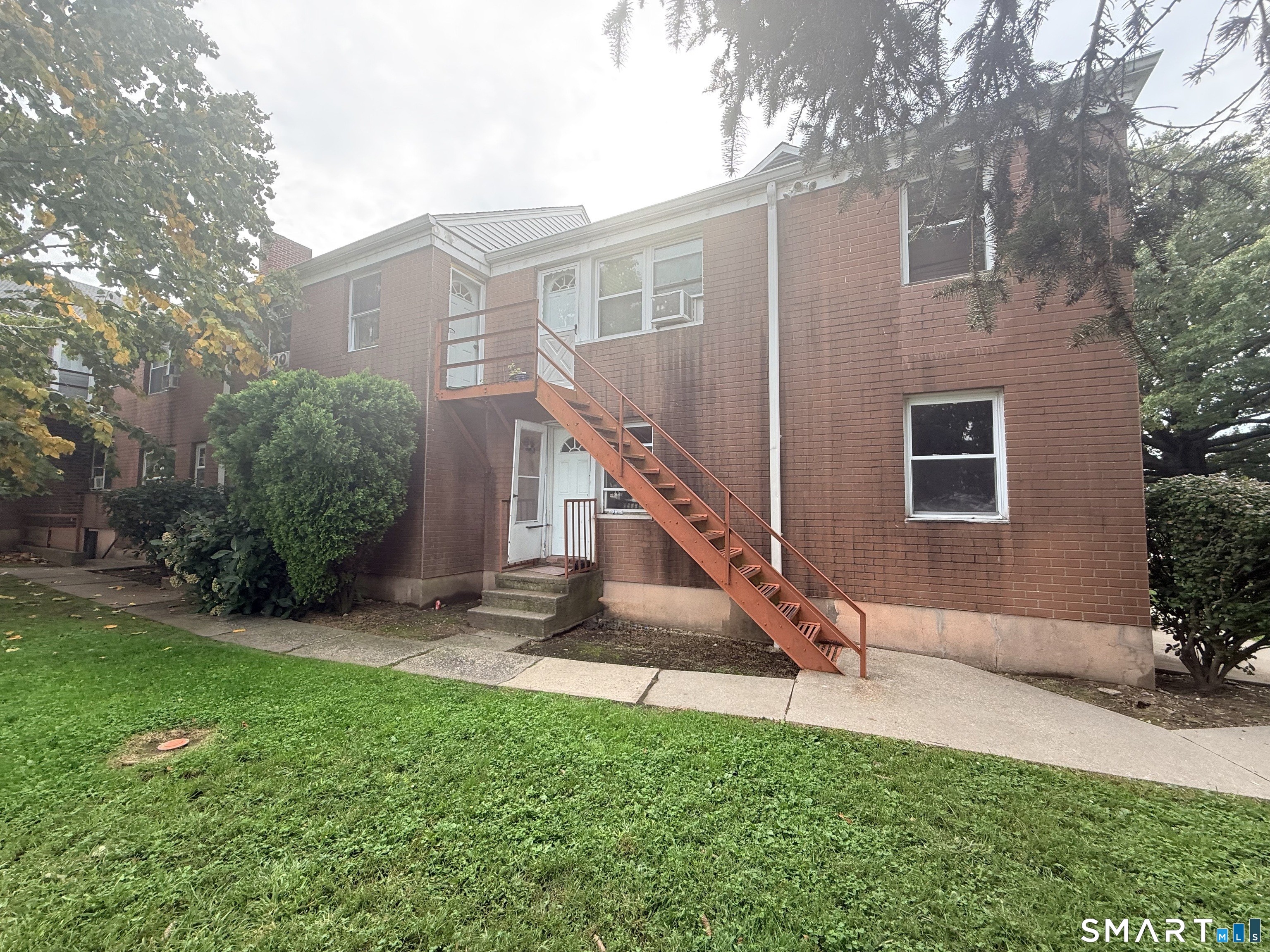 1076 East Main Street Stamford CT 06902