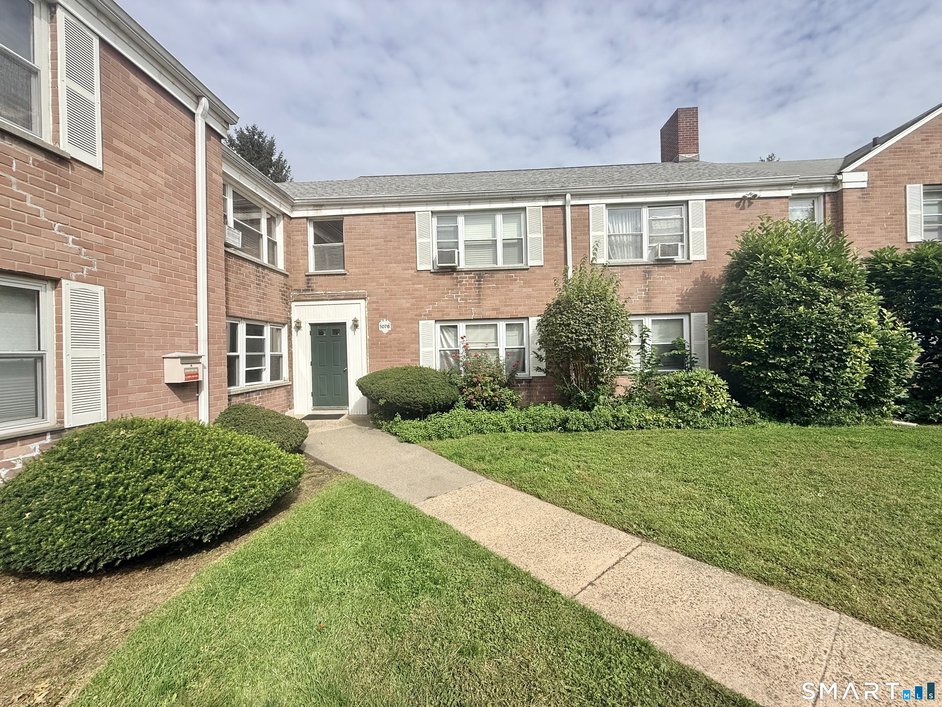 1076 East Main Street Stamford CT 06902