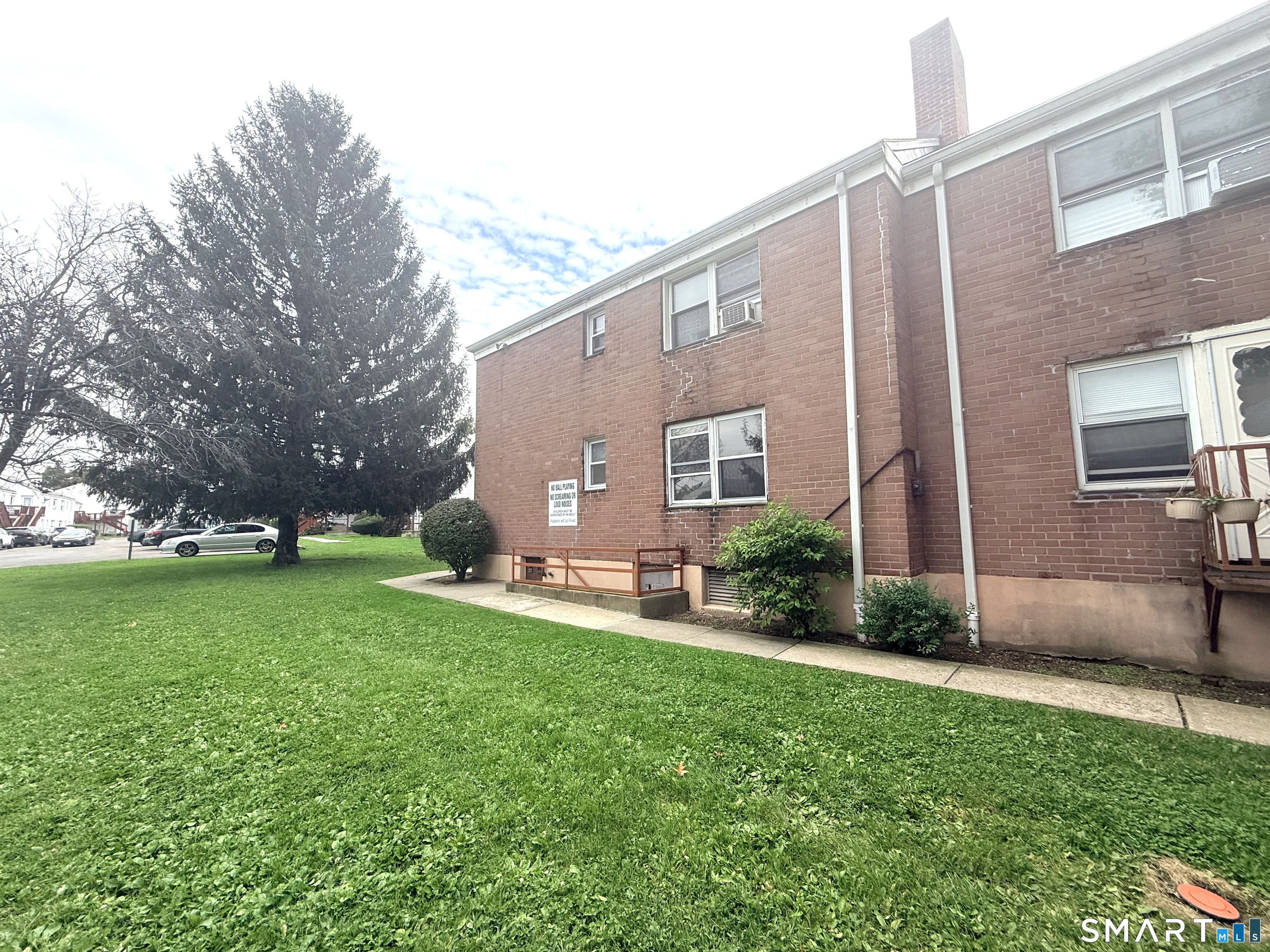 1076 East Main Street Stamford CT 06902