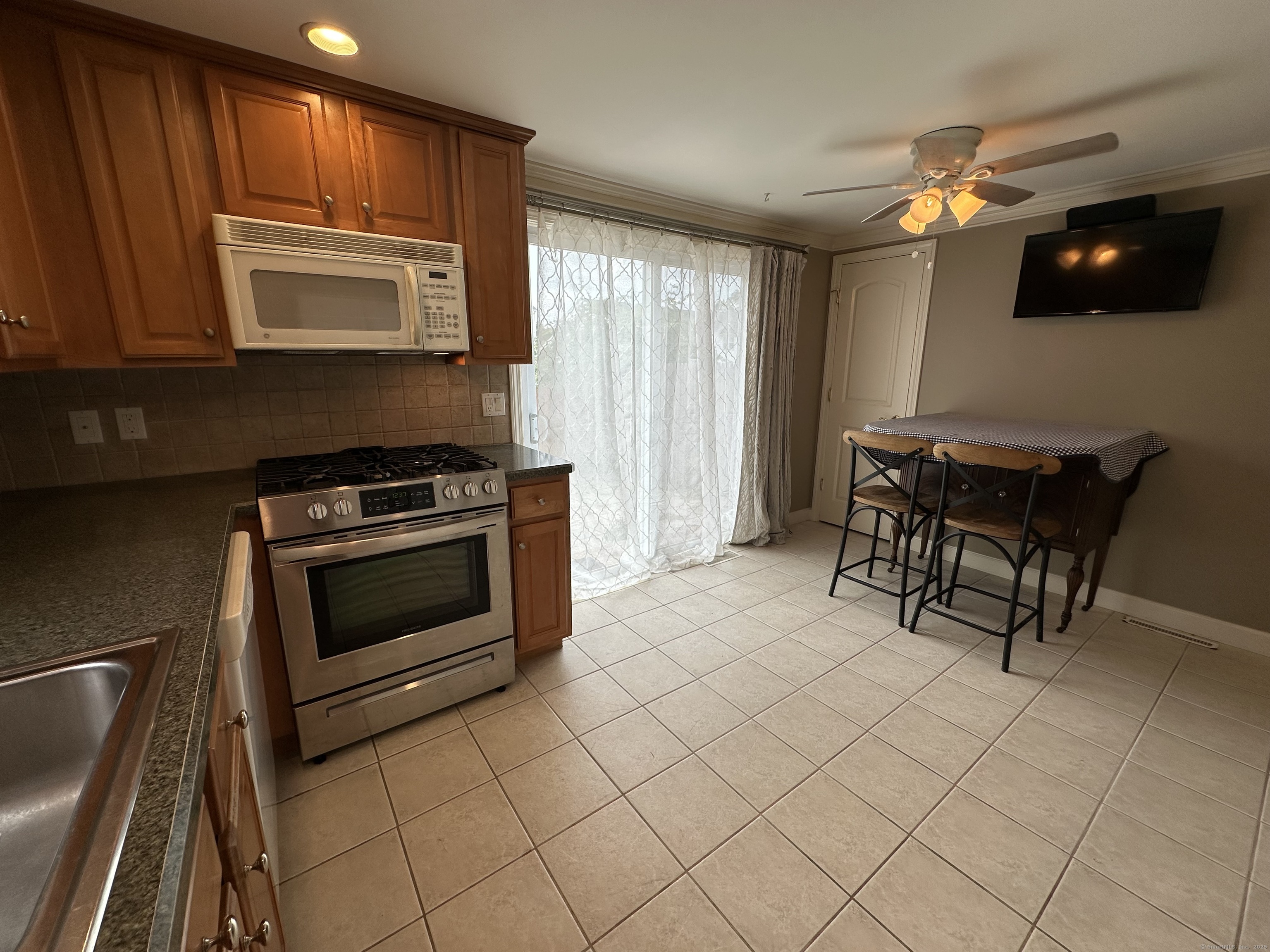 8 Butternut Drive Glastonbury CT 06033