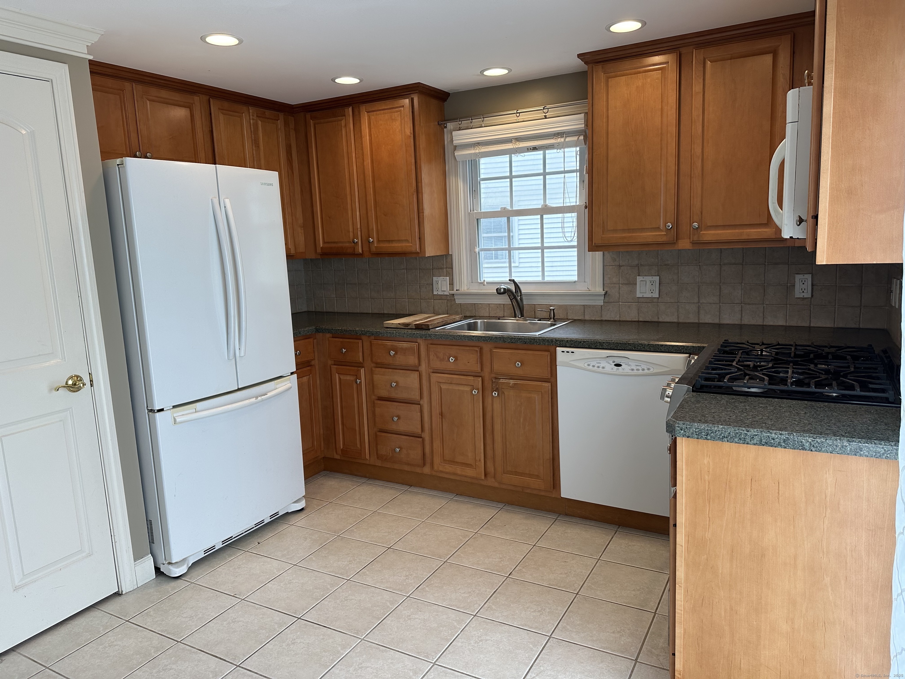 8 Butternut Drive Glastonbury CT 06033