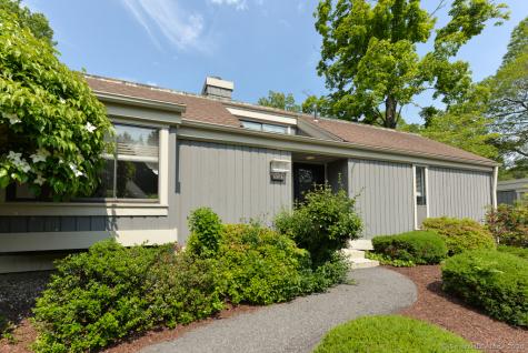 926 Heritage Village Southbury CT 06488