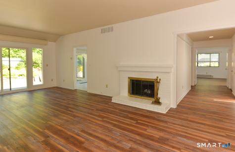 926 Heritage Village Southbury CT 06488