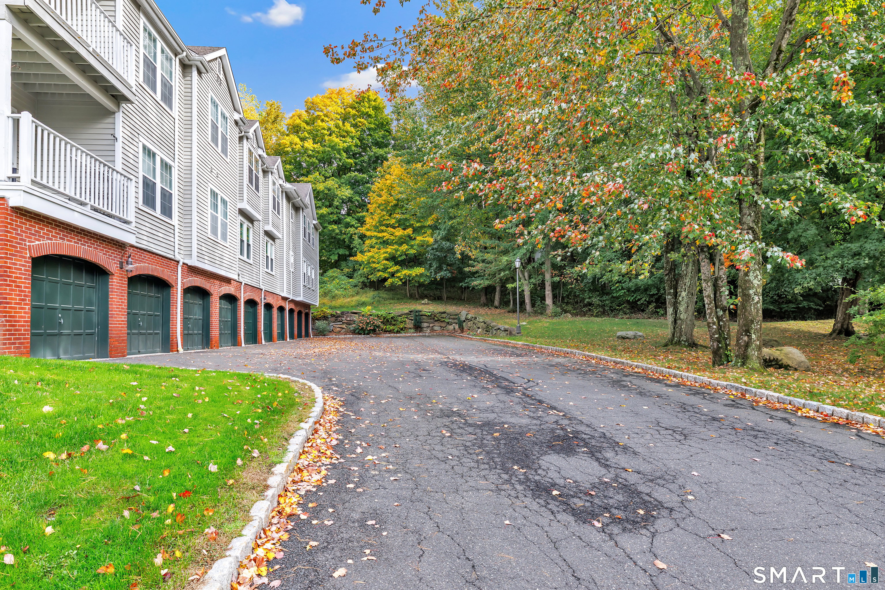 227 Mayfield Drive Trumbull CT 06611