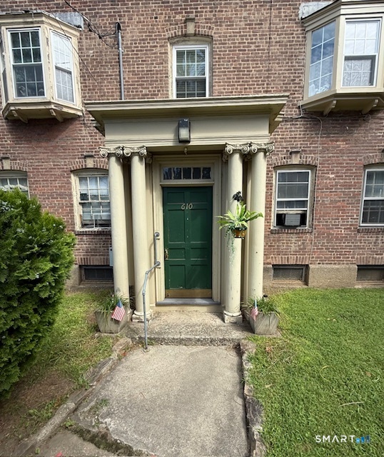 610 Wilmot Avenue Bridgeport CT 06607