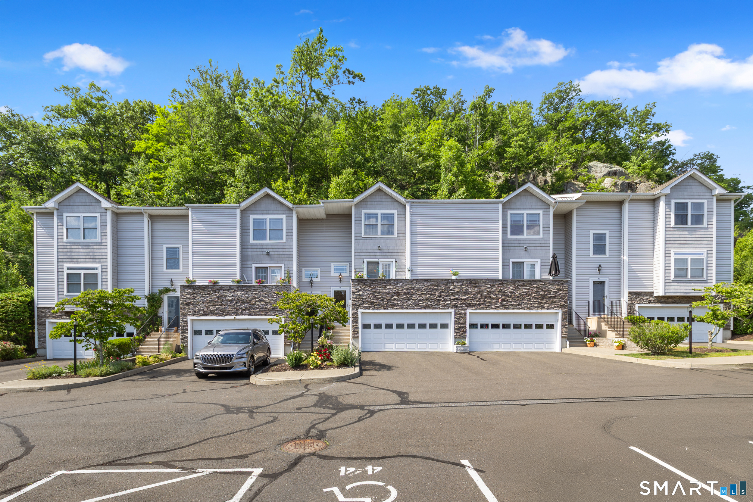 48 Stetson Place Danbury CT 06811