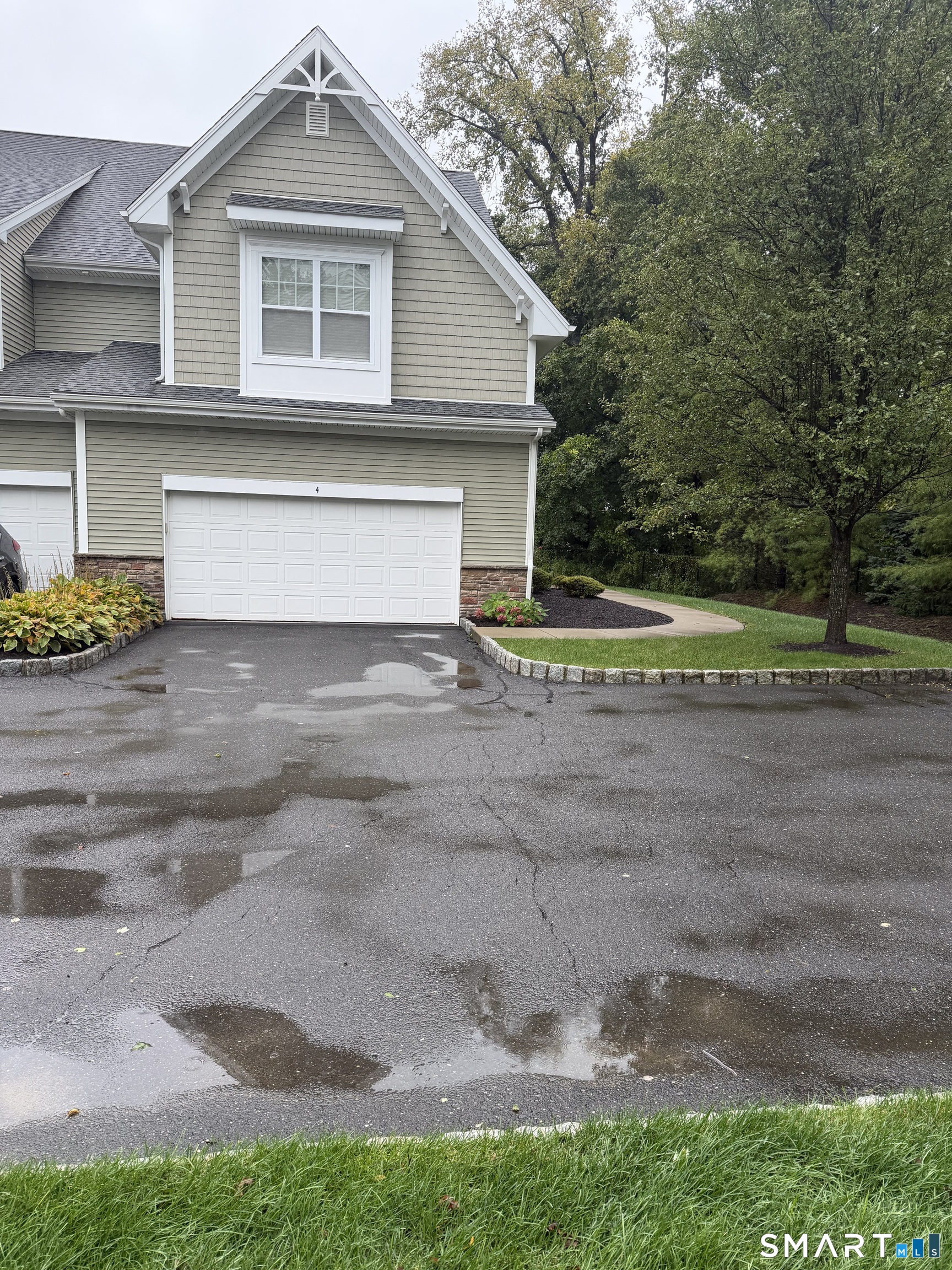 4 Bristol Terrace Danbury CT 06810