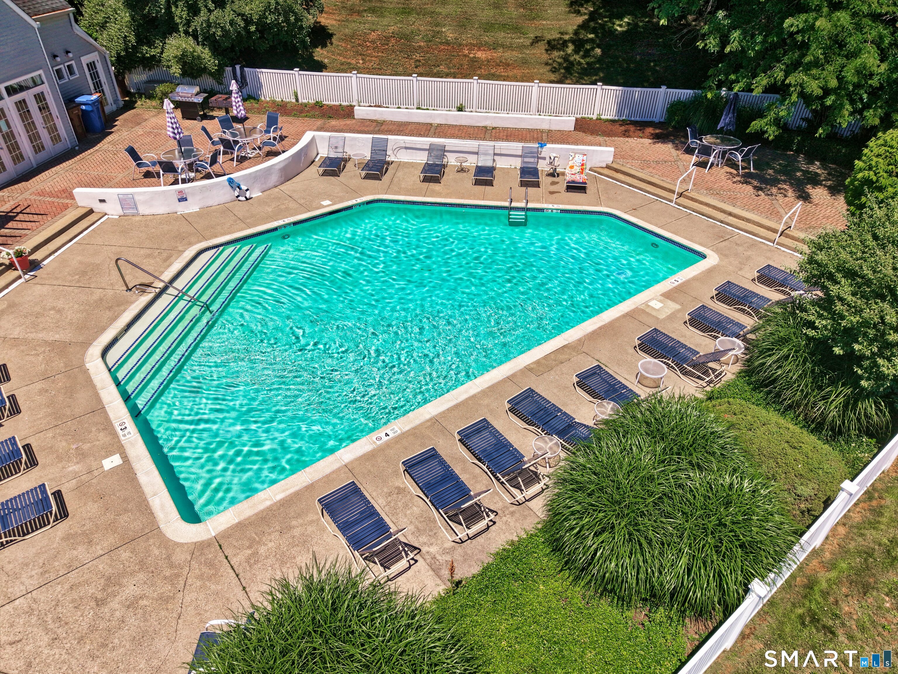 156 Morningside Court Shelton CT 06484