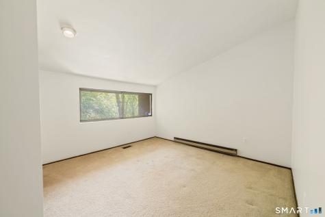 19 Clubhouse Drive Woodbury CT 06798