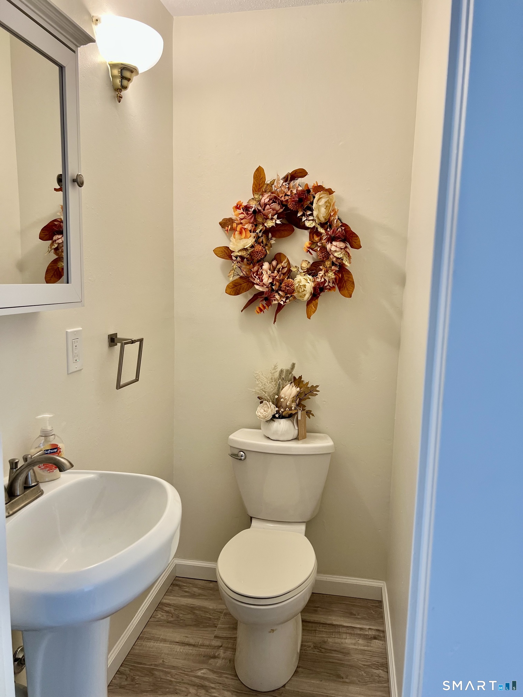 99 Cottonwood Road Newington CT 06111