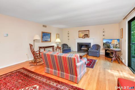 31 Harbour Village Branford CT 06405