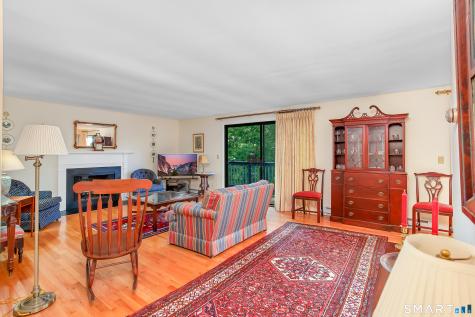 31 Harbour Village Branford CT 06405