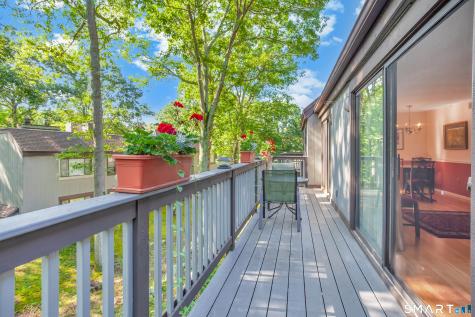 31 Harbour Village Branford CT 06405