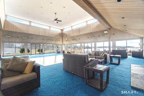 31 Harbour Village Branford CT 06405