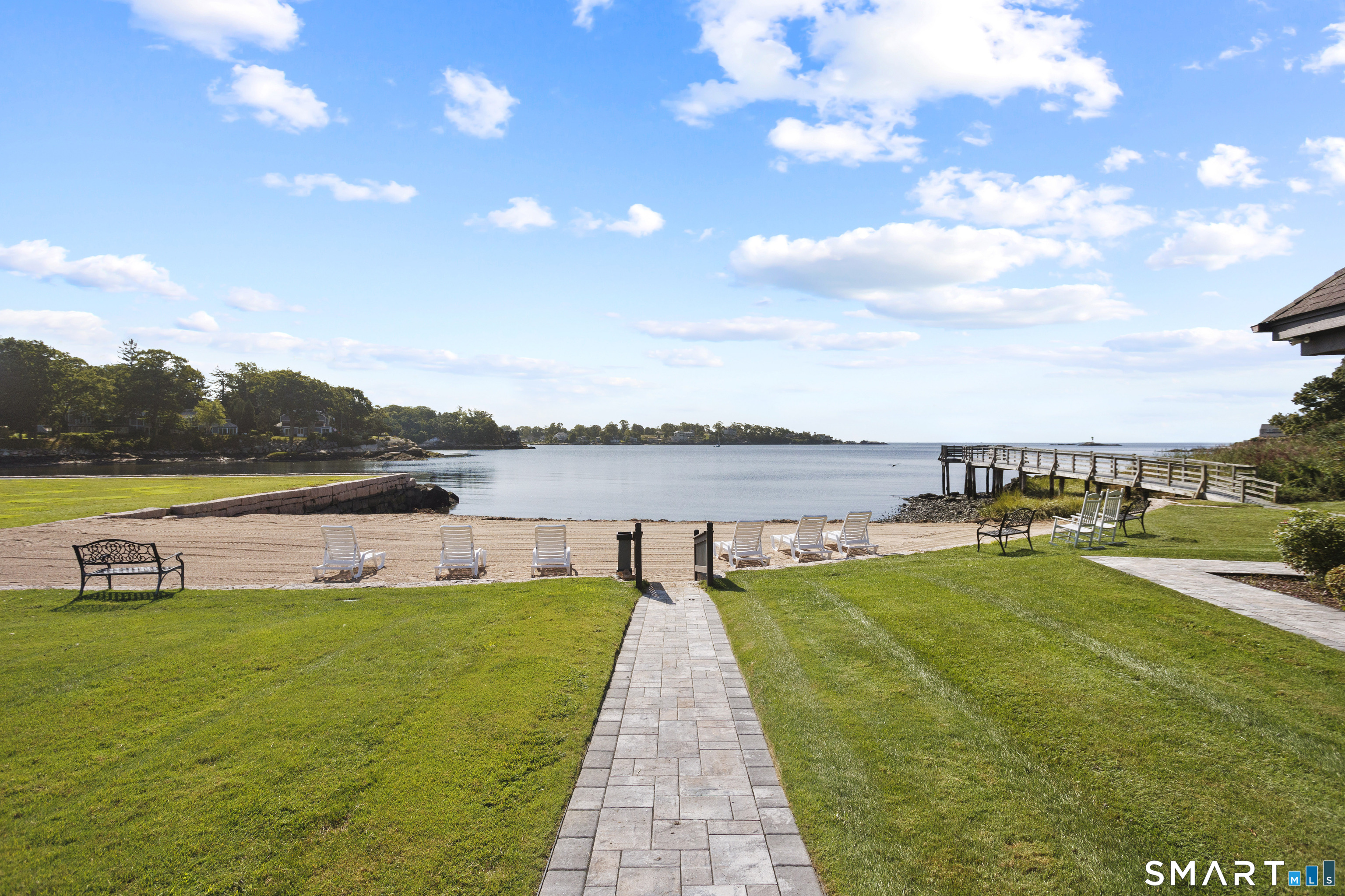 31 Harbour Village Branford CT 06405