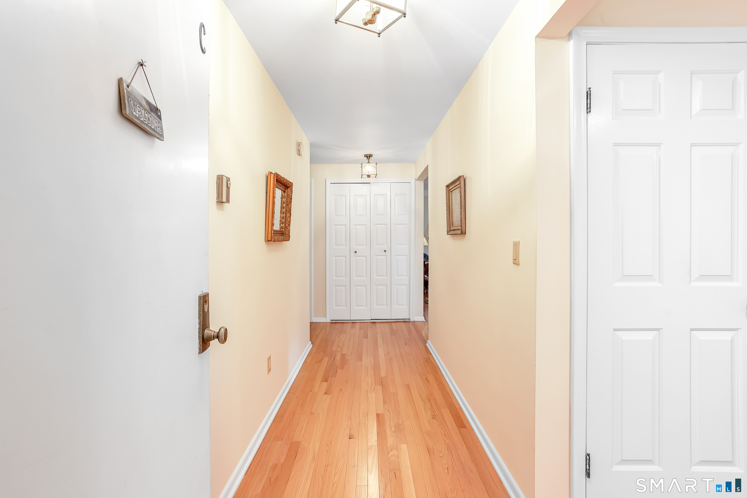 31 Harbour Village Branford CT 06405