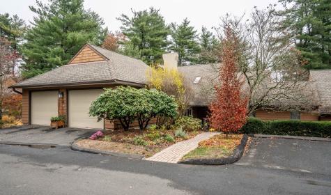 34 Cary Lane Bloomfield CT 06002