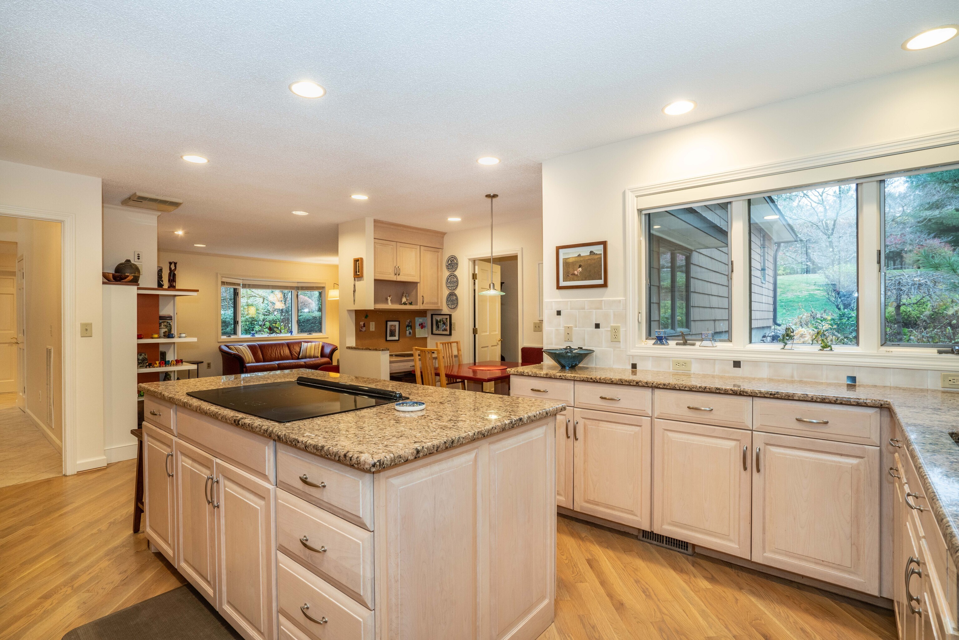 34 Cary Lane Bloomfield CT 06002