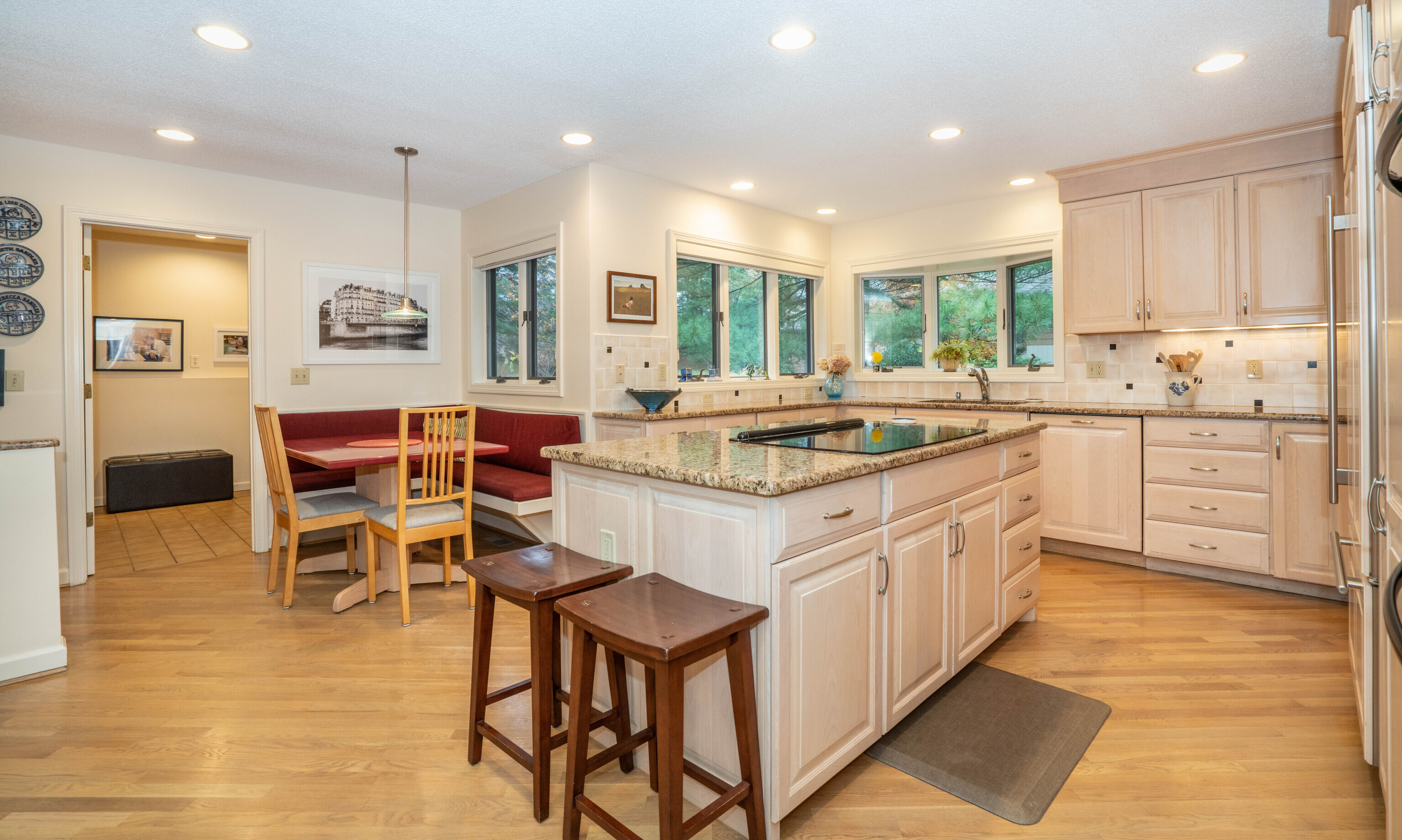 34 Cary Lane Bloomfield CT 06002