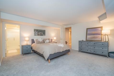 34 Cary Lane Bloomfield CT 06002