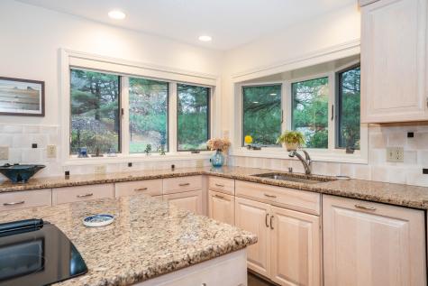 34 Cary Lane Bloomfield CT 06002