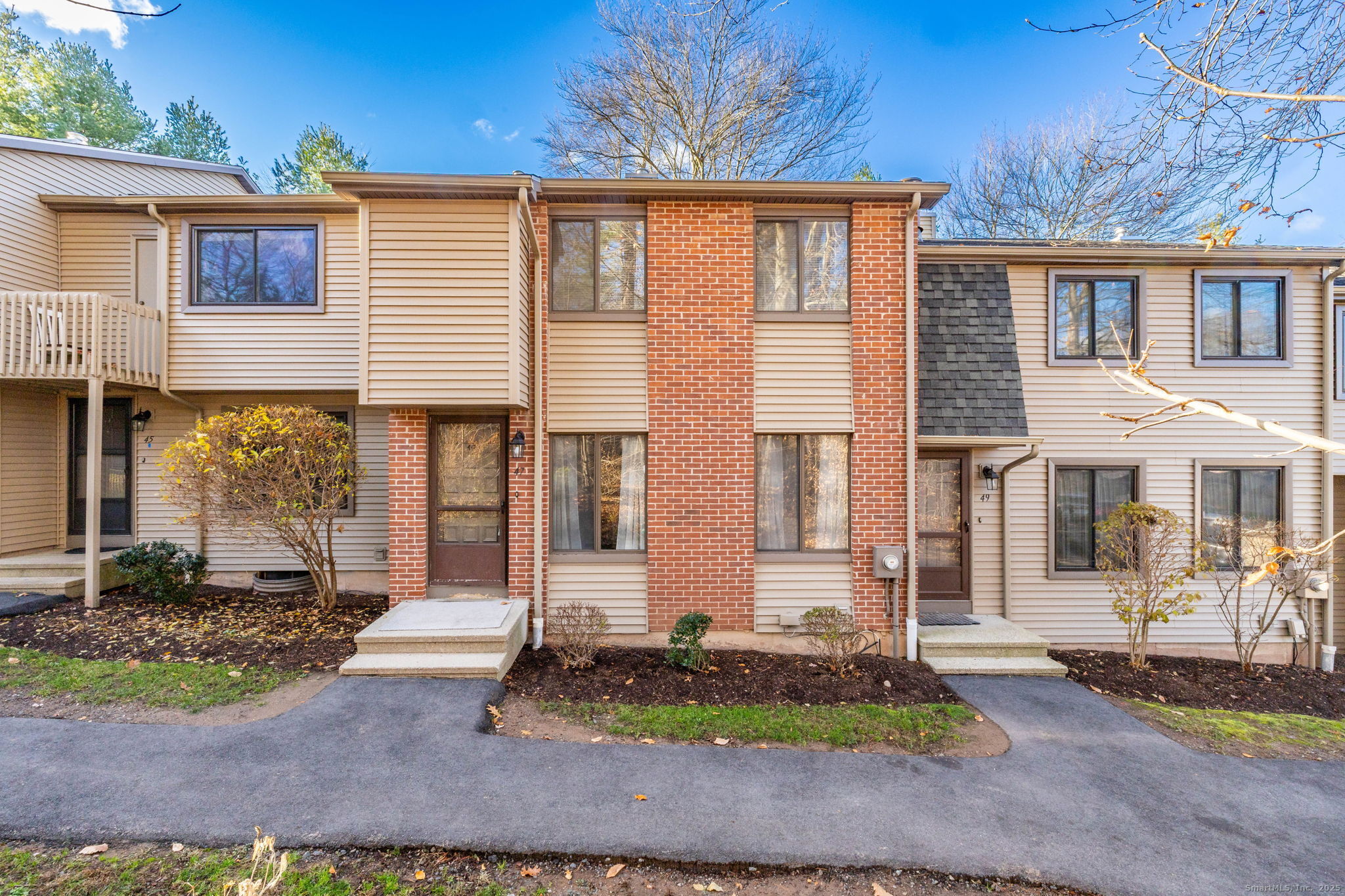 47 Conestoga Way Glastonbury CT 06033