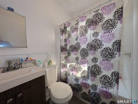 557 Wilmot Avenue Bridgeport CT 06607