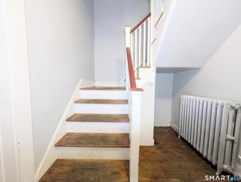 557 Wilmot Avenue Bridgeport CT 06607