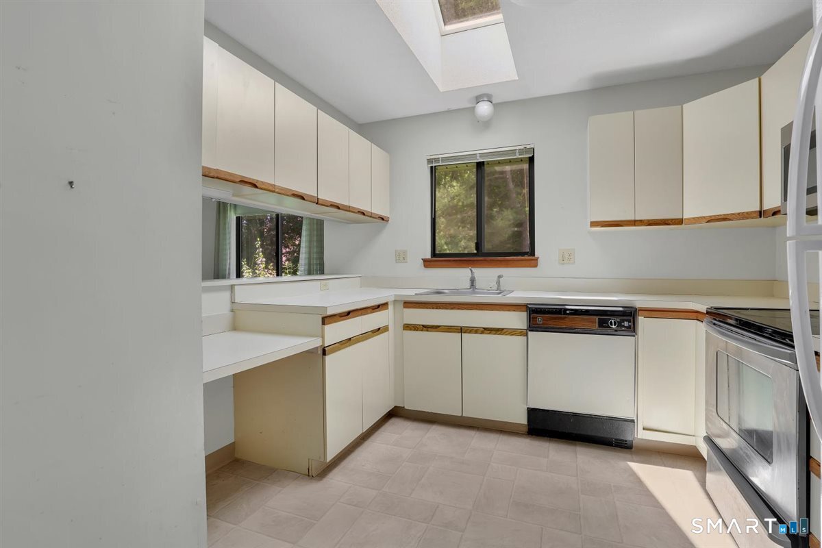 25 Locust Lane Farmington CT 06032