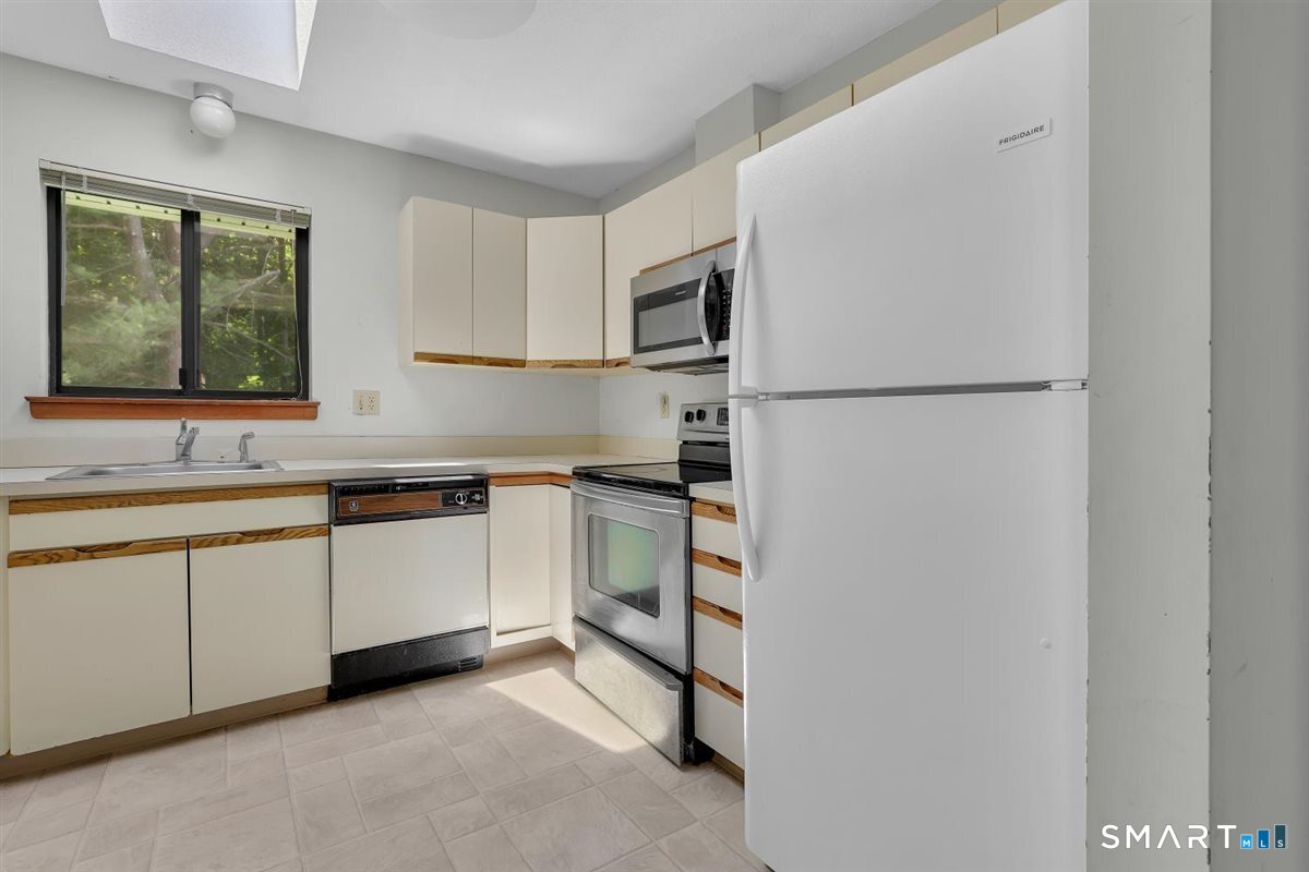 25 Locust Lane Farmington CT 06032