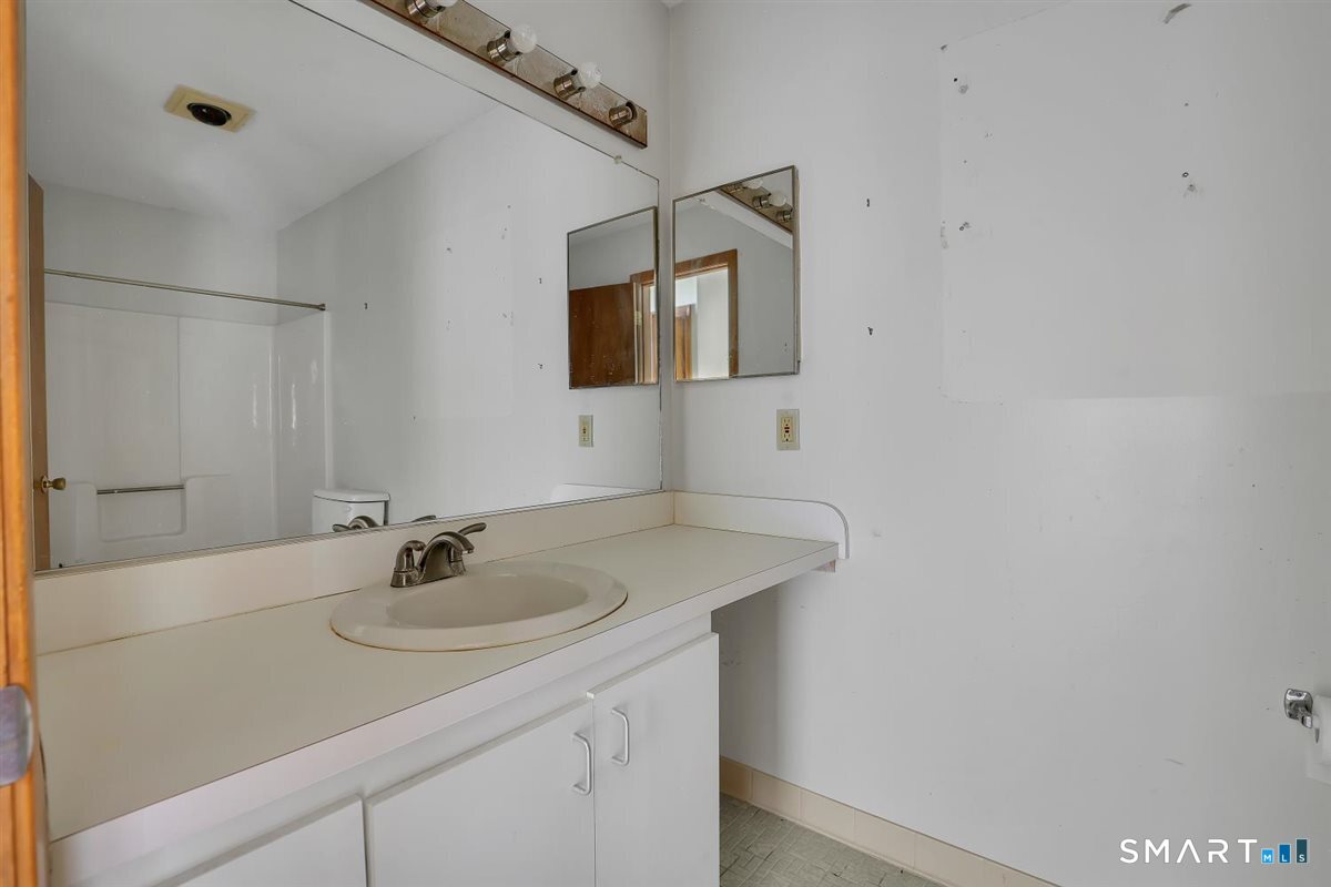 25 Locust Lane Farmington CT 06032