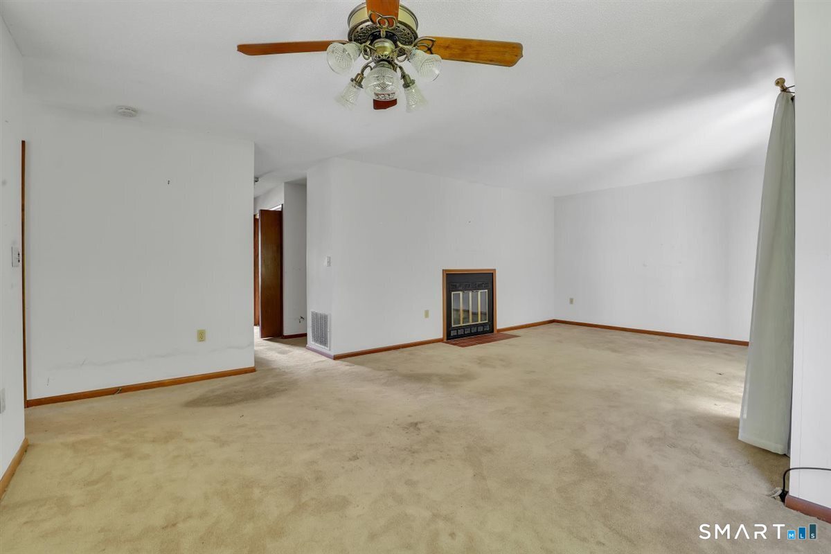 25 Locust Lane Farmington CT 06032