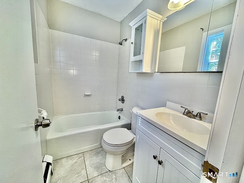 22 Pilgrim Trail Woodbury CT 06798