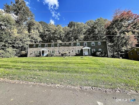 22 Pilgrim Trail Woodbury CT 06798