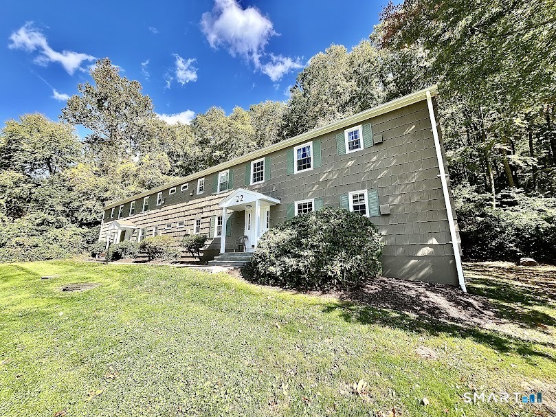 22 Pilgrim Trail Woodbury CT 06798